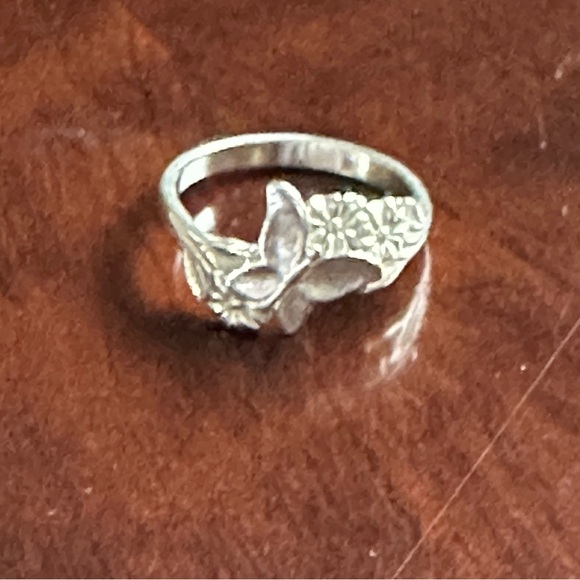 Jewelry - James Avery Floral Butterfly Ring Silver 925 Size 6.5